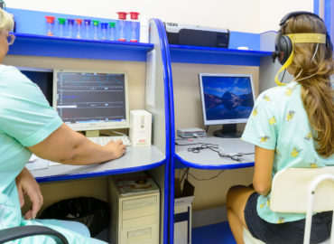 Аппаратное лечение зрения